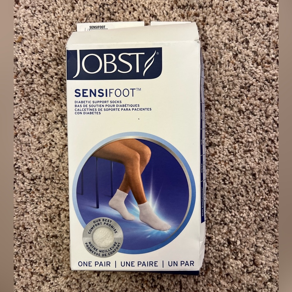 NEW JOBST SENSIFOOT DIABETIC SUPPORT CREW SOCKS multiple sizes